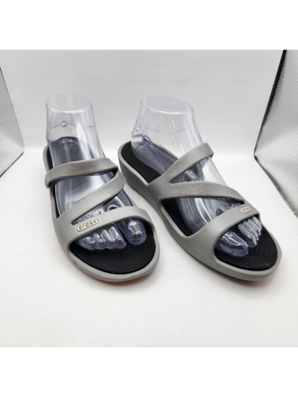 Crocs Patricia Gray Grey Womens Strappy Sandals Slide Comfort Size 9 USED Casual - Picture 2 of 11